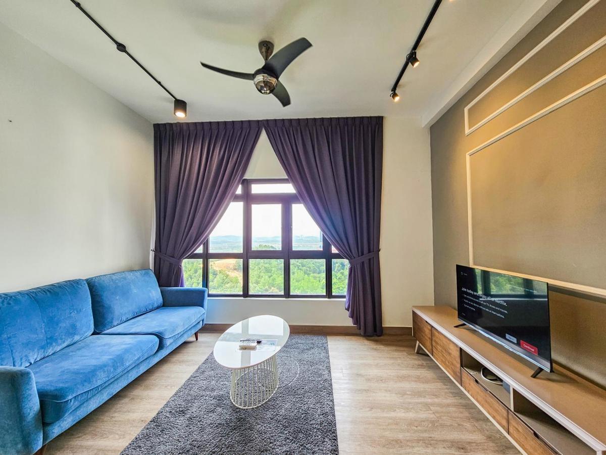 Meridin Medini Suite By Nest Home【Legoland】 Нусаджая Екстериор снимка